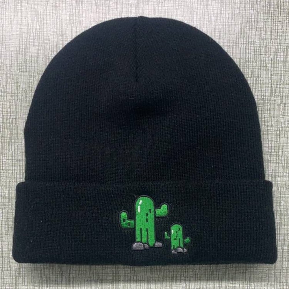 Satin lined protective beanies in black